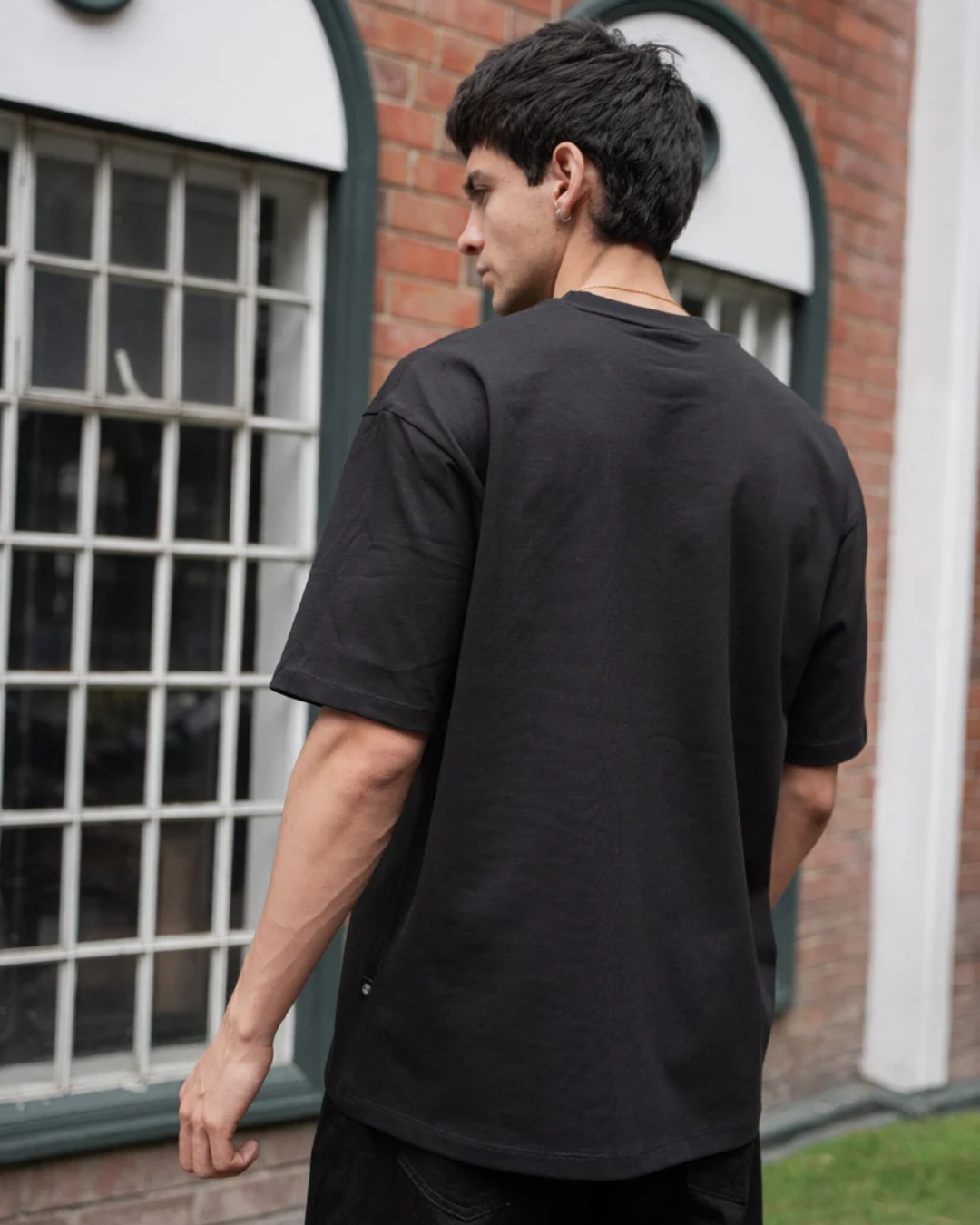 BASIC OVERSIZED NEGRO - CIAMPINO
