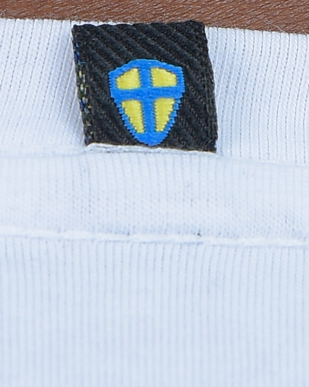 CAMISETA BASICA BLANCA - BLUE INC