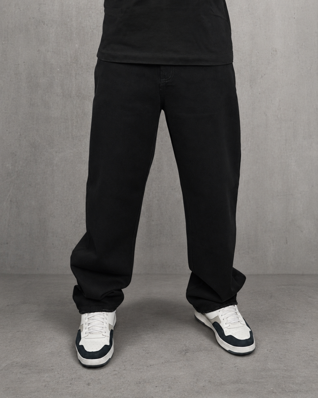 CLASSIC BLACK JEAN