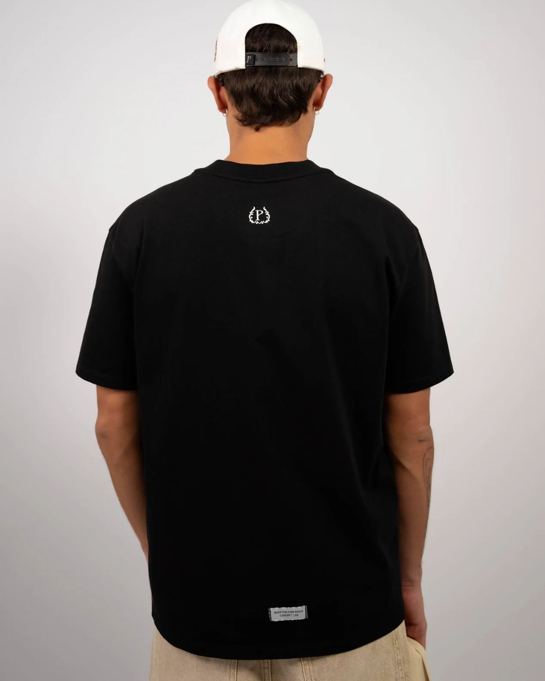 BLACK REGULAR T-SHIRT