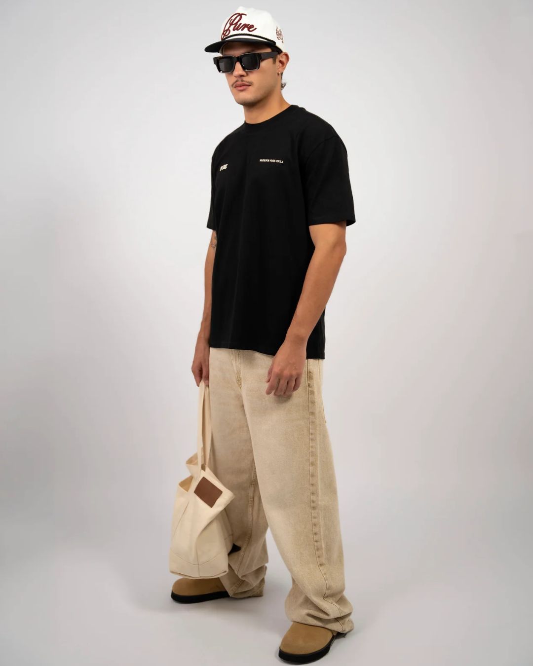BLACK REGULAR T-SHIRT