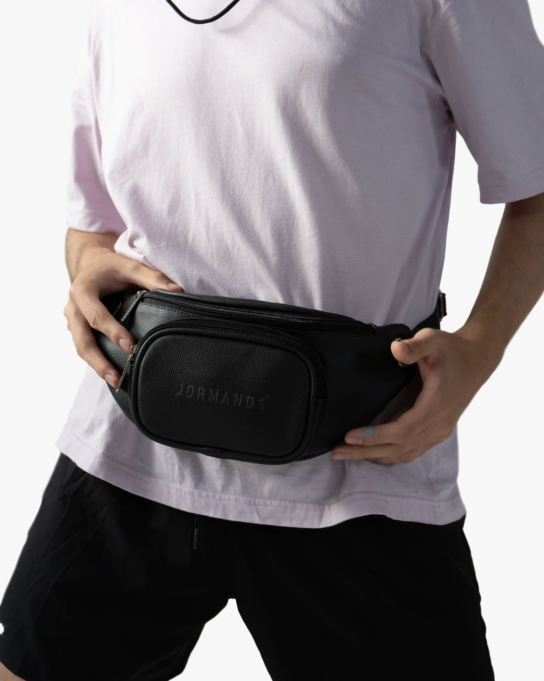BLACK FANNY PACK