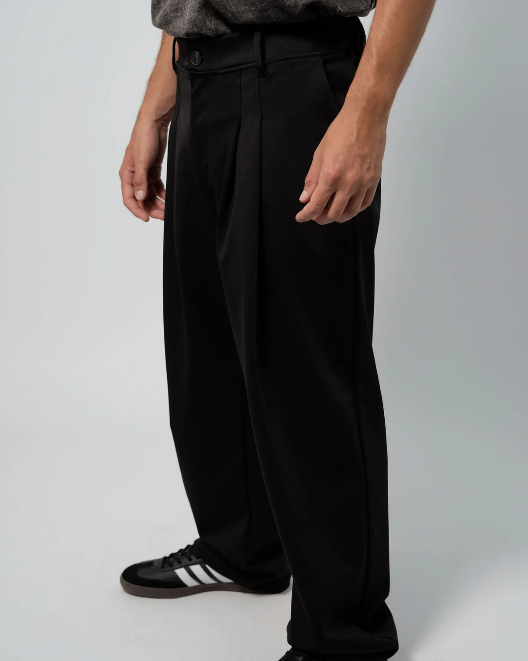 STILL HUNGRY BLACK PANTS