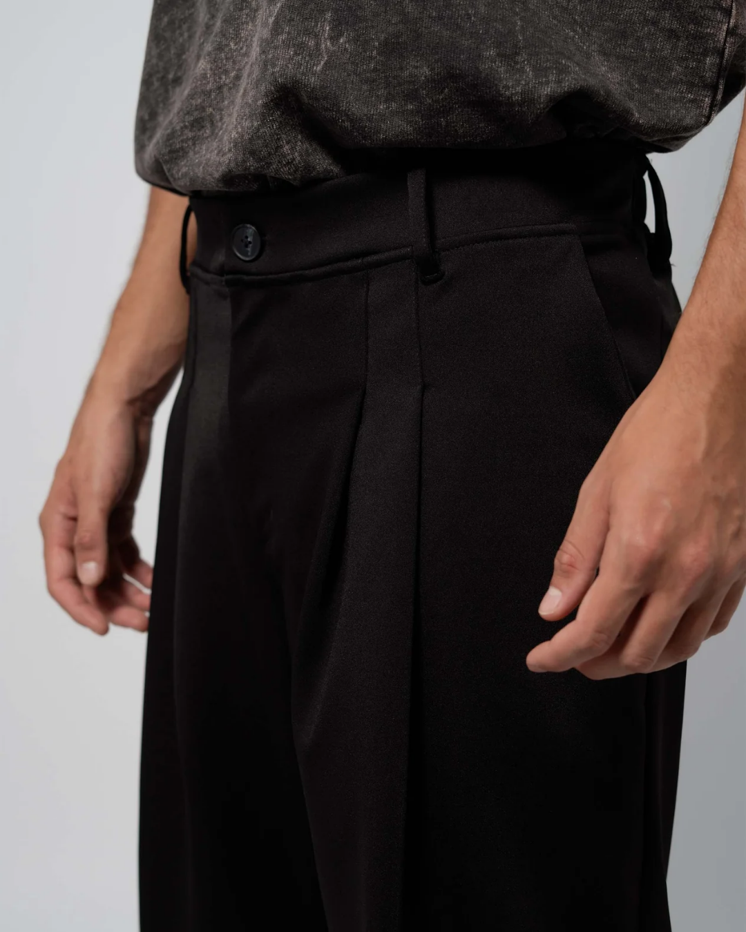 STILL HUNGRY BLACK PANTS