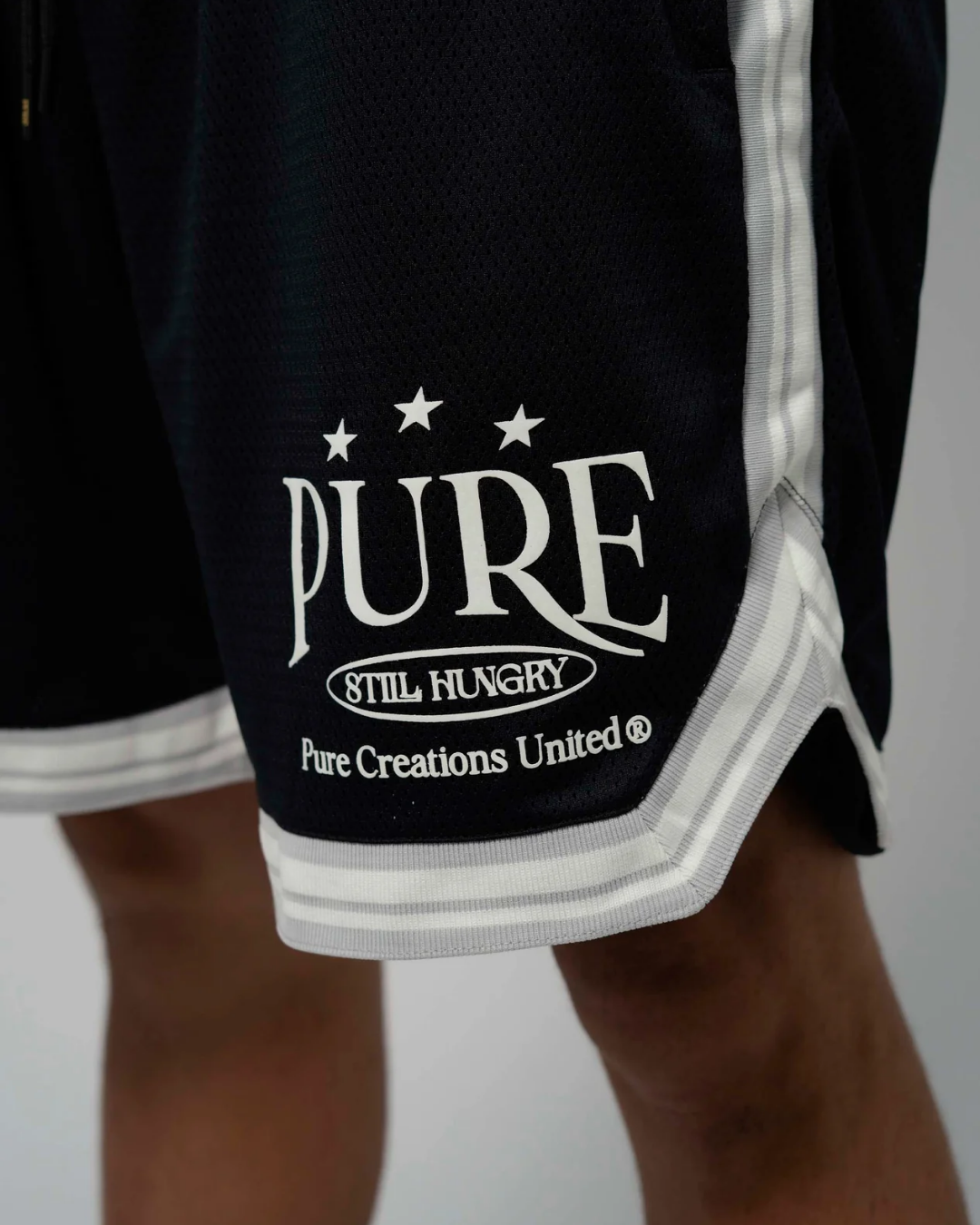 STILL HUNGRY BLACK SHORT