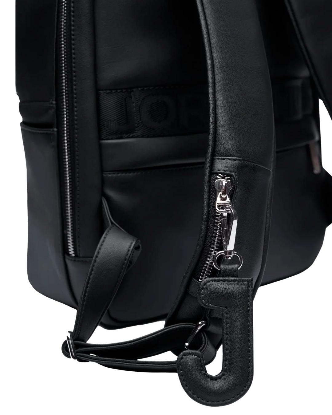 BLACK X20 BACKPACK