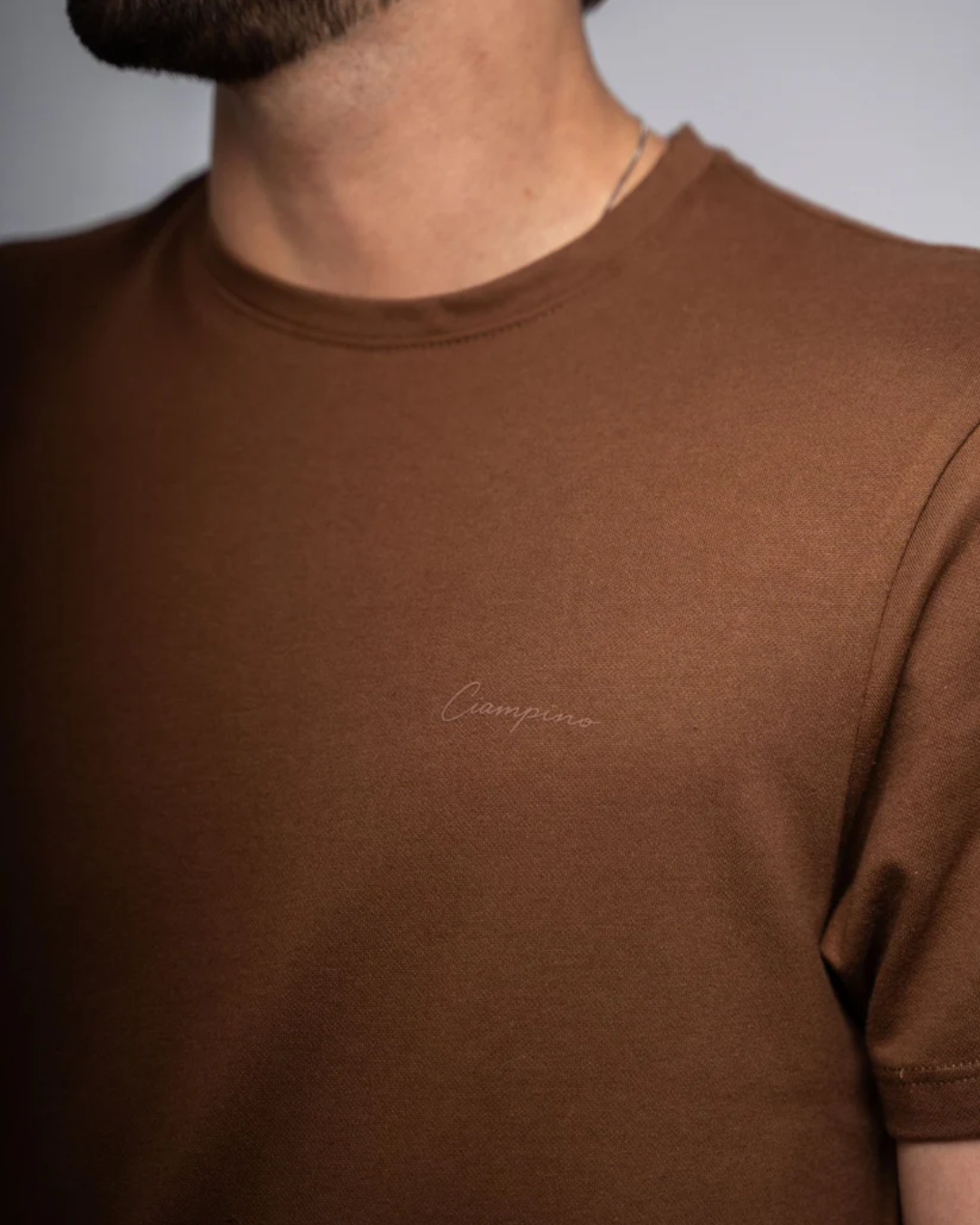 CIAMPINO ESENCIAL CAFÉ - REGULAR FIT